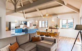 Feel Discovery Homes In Douro